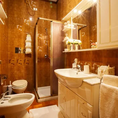 Cavour, Nearby Cinqueterre منزل للإقامة *