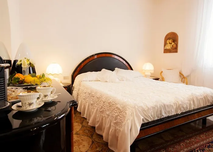 Проживание в семье Cavour, Nearby Cinqueterre Специя